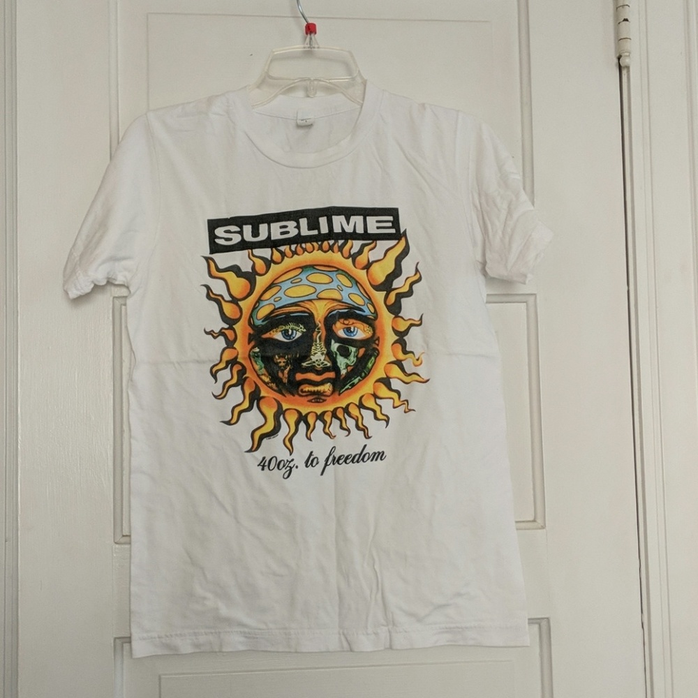 Tee shirt